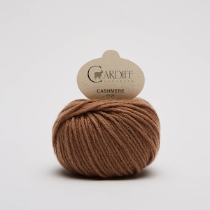 Italian Pure Cashmere Worsted Aran Yarn: Cardiff Large