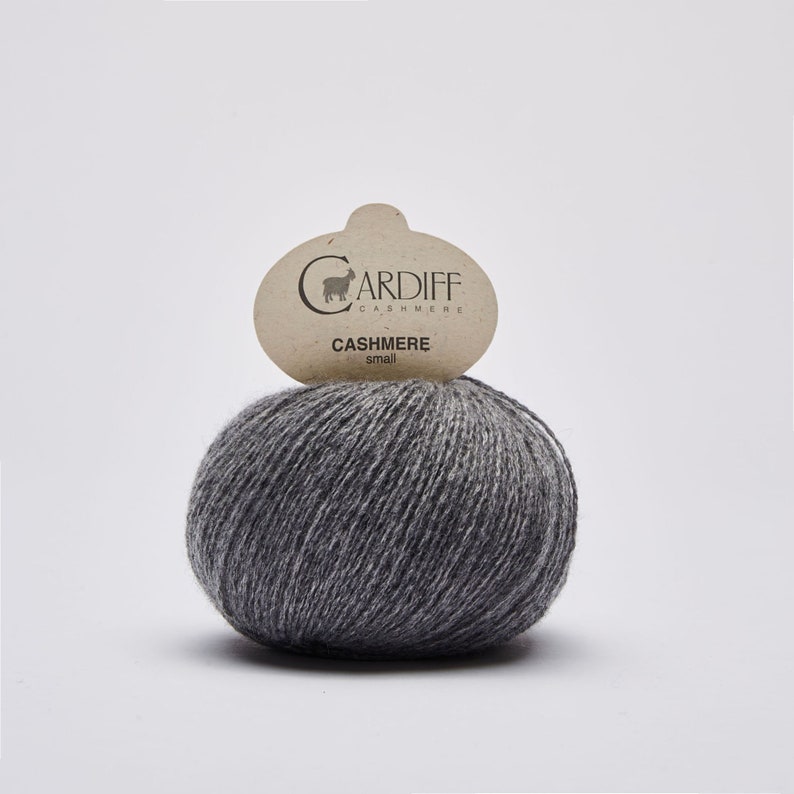 Cardiff Cashmere yarn SMALL Fingering / baby 100% Cashmere made in Italy ethical sustainable luxury lace crochet wool 25 grams 519 FUMO