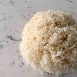Undyed BRITISH CHEVIOT Balled Wool Toy Filling (150g)