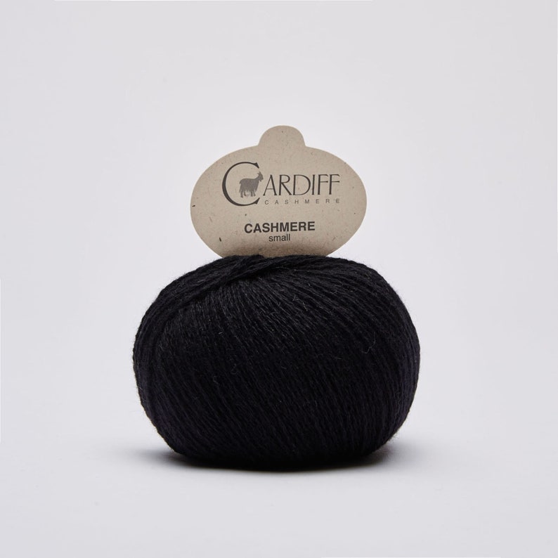 Cardiff Cashmere yarn SMALL Fingering / baby 100% Cashmere made in Italy ethical sustainable luxury lace crochet wool 25 grams 516 NERO