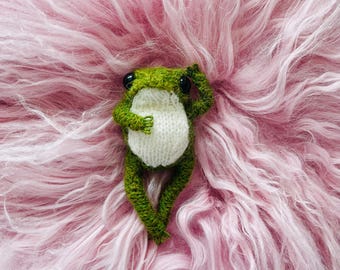 Hand Knitted CBeebies Froglets BBC Original Instagram TikTok Little Frog Wired Posable Pocket Toy