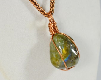 Labradorite Necklace, Healing Labradorite Copper Wrapped Necklace,  Healing Labradorite Necklace