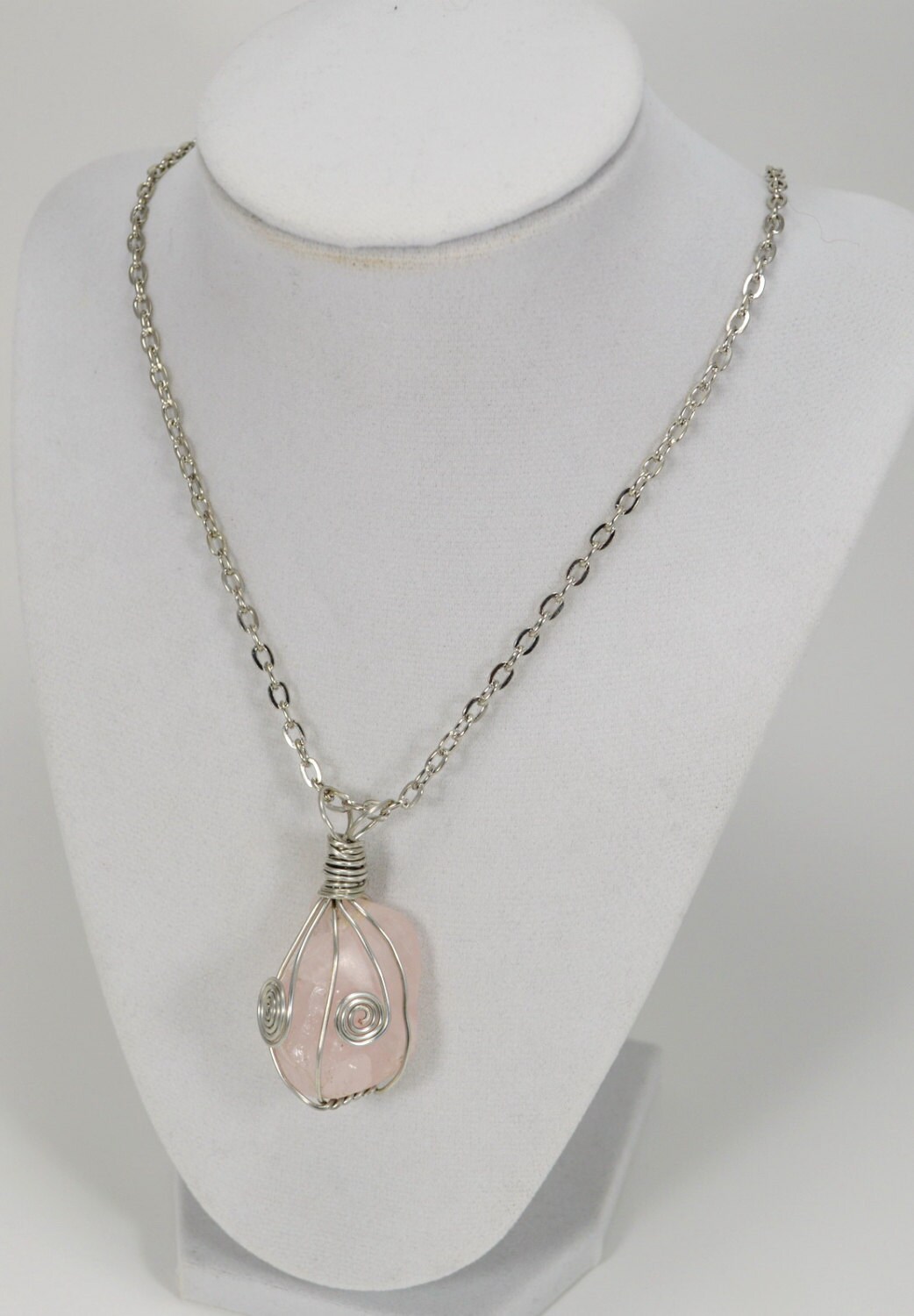 rose quartz necklace meaning rose quartz necklace meaning