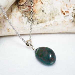 Bloodstone Necklace, Healing Bloodstone Necklace,  Polished Bloodstone Necklace, Green Boho Bloodstone Necklace