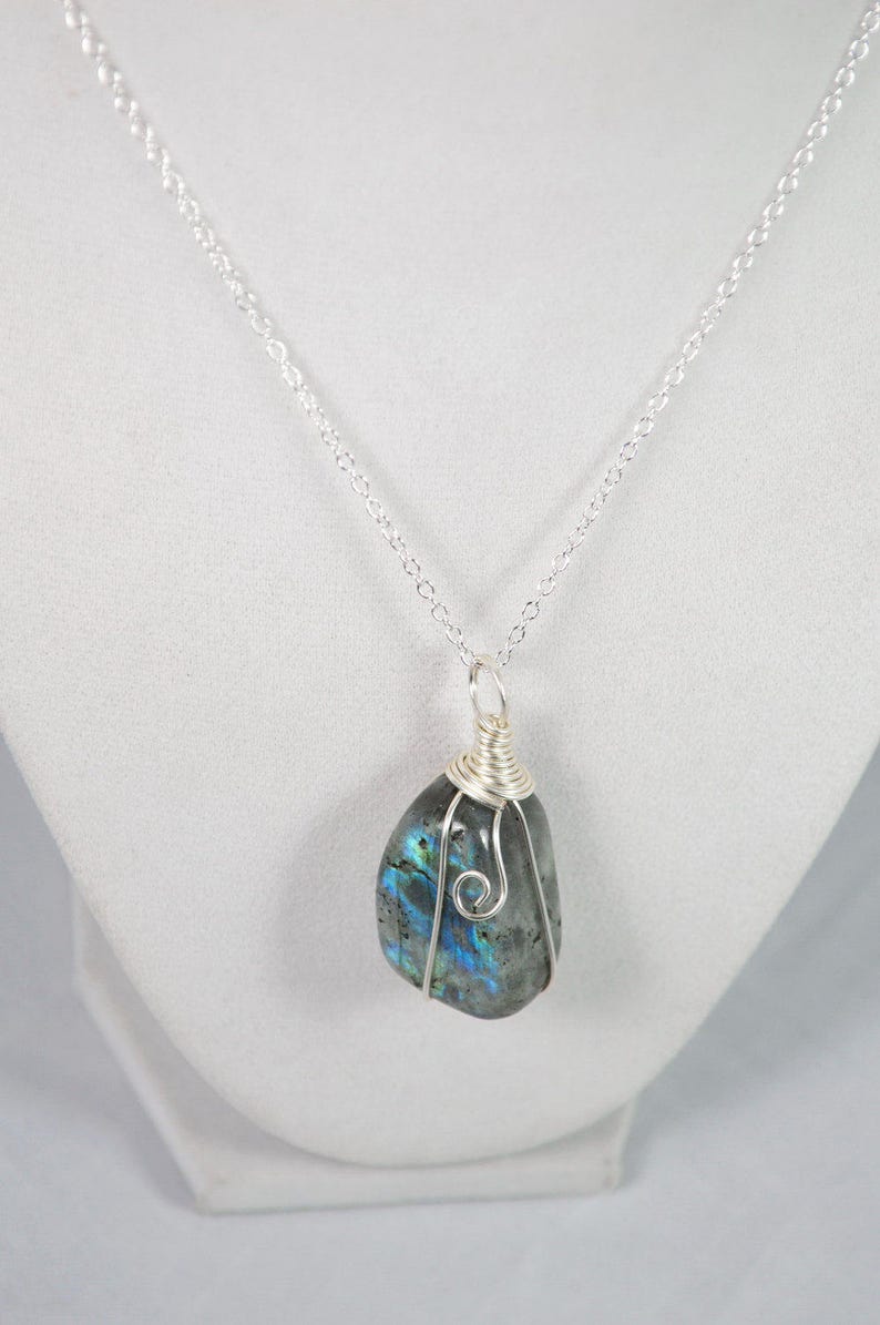 Valentine/'s Gift Healing Labradorite Wire Wrapped Necklace Healing Labradorite Necklace Labradorite Necklace
