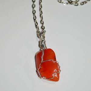 Carnelian Necklace, Healing Carnelian Wire Wrapped Necklace, Healing Carnelian Necklace, Valentine&#39;s GIft, Chakra Healing Necklace