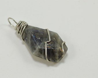 Labradorite Pendant, Wire Wrapped Labradorite Pendant,  Healing Crystal Pendant, Root Chakra Jewelry