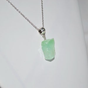 Raw Green Calcite Necklace, Raw Green Calcite Pendant, Healing Green Calcite Necklace, Chakra Healing Green Calcite, Valentine&#39;s Gift