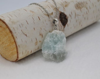 Aquamarine Necklace, Raw Aquamarine Necklace, March Birthstone Necklace, Healing Crystal Necklace, Throat Chakra Healing Necklace