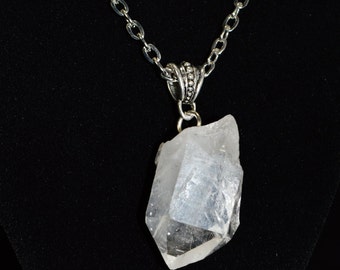 Raw Quartz Point Necklace, Raw Quartz Healing Necklace,  Healing Chakra Quartz Necklace