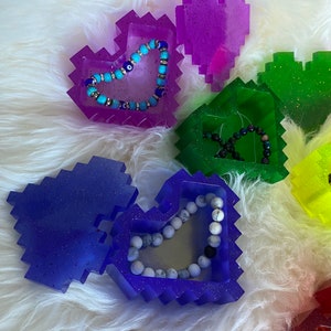 2-Bit Heart trinket box/ Video game jewelry box / Old School pixel heart / Gamer box / Gamer gift /Ring box