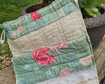 Cream and Green DItty Bag from Vintage Quilt, Storage Tote