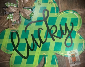 Colgador de la puerta del día de San Patricio - puerta de trébol de la suerte Decoración - corona de st pats - percha de puerta personalizada pintada a mano