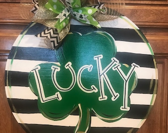 Colgador de la puerta del día de San Patricio - puerta de trébol de la suerte Decoración - corona de st pats - percha de puerta personalizada pintada a mano