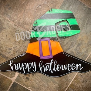 Halloween witch hat  Door Hanger - Spooky Halloween door Decor - welcome wreath - Fall hand painted personalized door hanger
