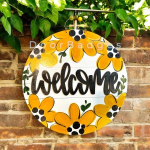 Letrero redondo de bienvenida Daisy - Flores - Primavera - Colgador de puerta pintado a mano para uso diario