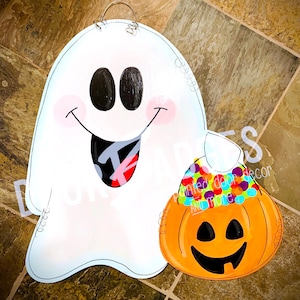 Halloween Ghost with CandyDoor Hanger - Colorful Halloween door Decor - welcome wreath - Fall hand painted personalized door hanger