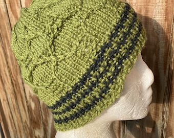 Beanie / hat / skullcap, wool yarn, green & blue, handmade knit
