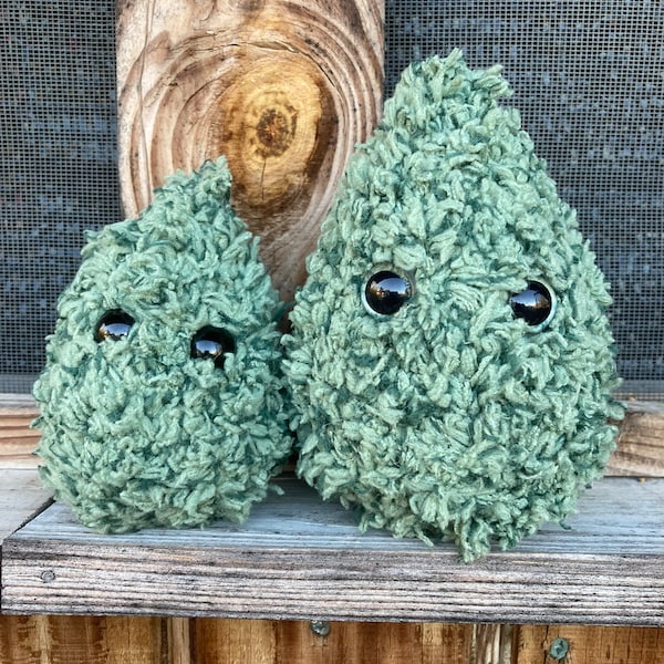 Nug Amigurumi:  420  Buddy in different sizes, handmade crochet