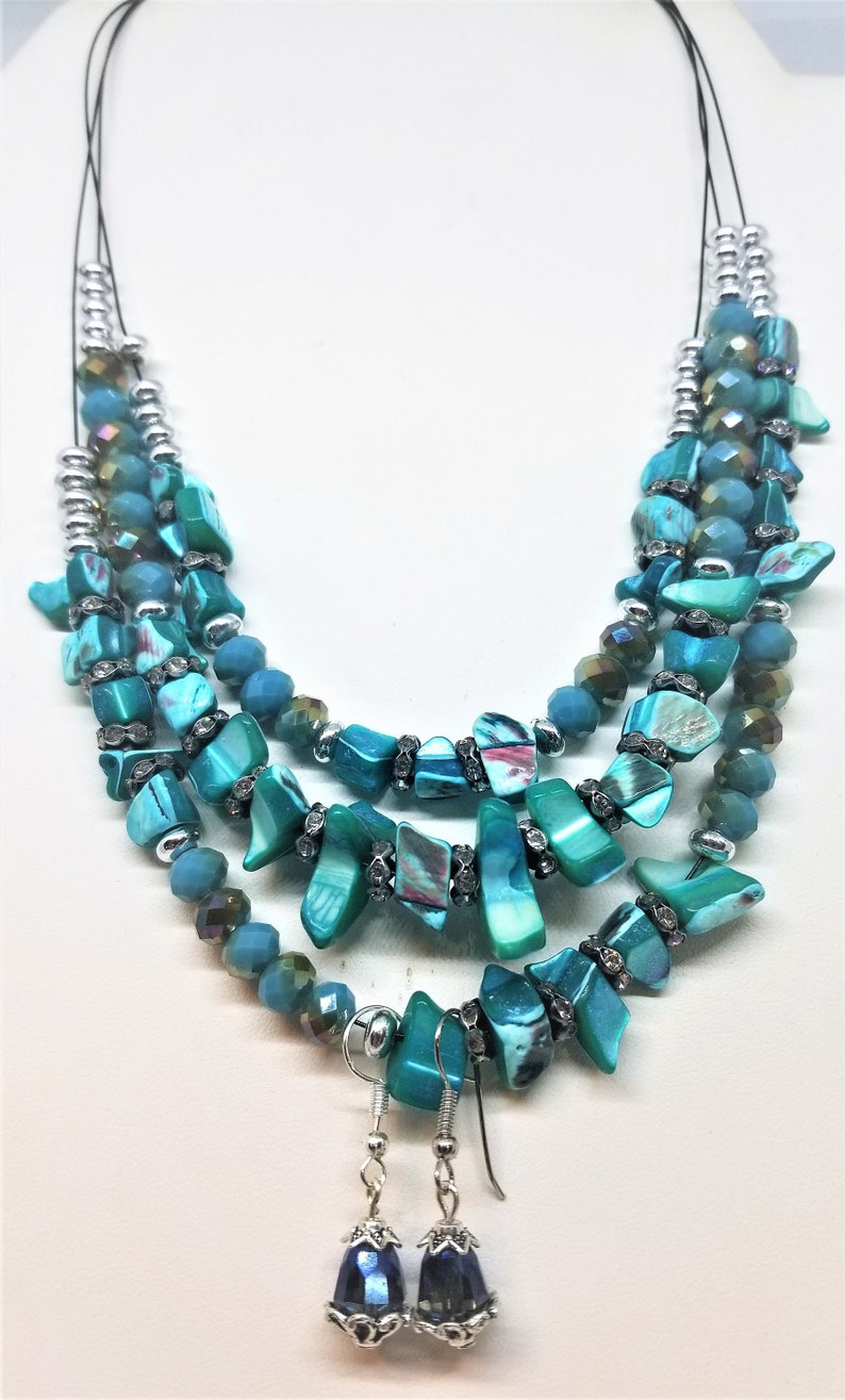 Lampwork Beaded Crystal Wire Necklace /& Earrings All Hand Strung Lobster Claw Clasp Quartz Natural Stone Shades Of Blue