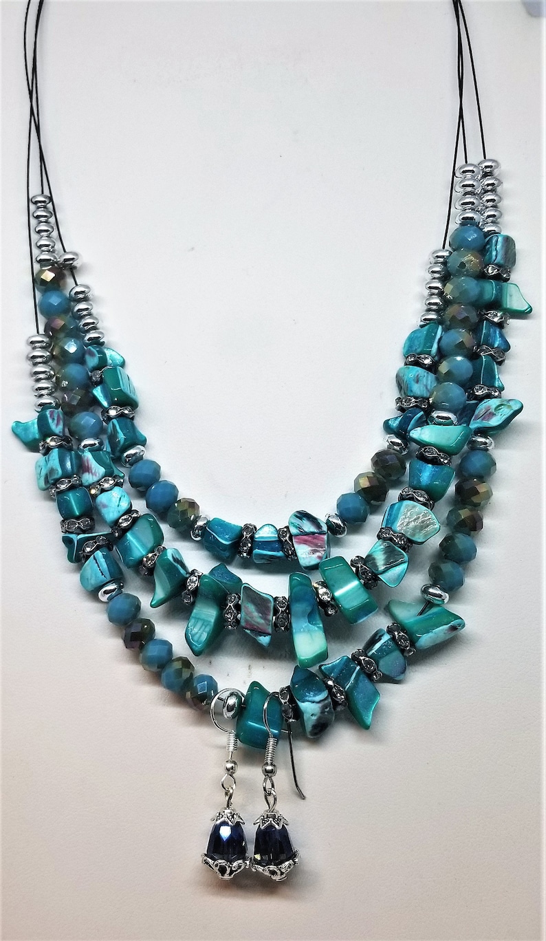 Lampwork Beaded Crystal Wire Necklace /& Earrings All Hand Strung Lobster Claw Clasp Quartz Natural Stone Shades Of Blue