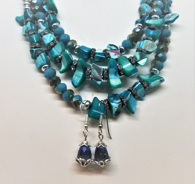 Lampwork Beaded Crystal Wire Necklace /& Earrings All Hand Strung Lobster Claw Clasp Quartz Natural Stone Shades Of Blue