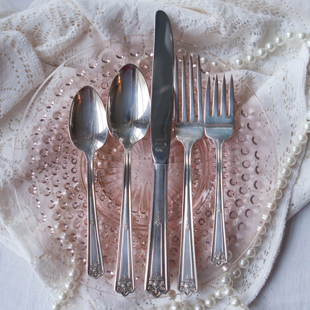 8 avail. 1928 Rogers Xll IS Majestic Silverplate Flatware 5-place Setting 