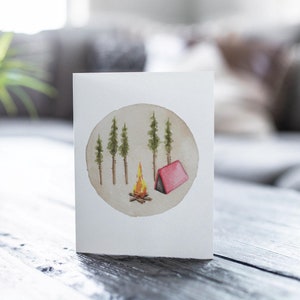 Cartão de felicitações de paisagem de fogueira, cartão de acampamento de barraca rústica, cartão de felicitações de paisagem, cartão de amante de acampamento, cartão de atividades ao ar livre