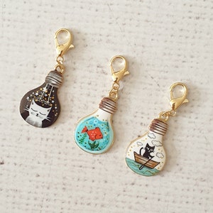 Dije de cremallera con forma de bulbo de gato, dije de pez dorado, clip de gato, marcador de punto, dije para cuaderno, dije para diario, accesorios para bolso, dije para bolso, tienda del Reino Unido