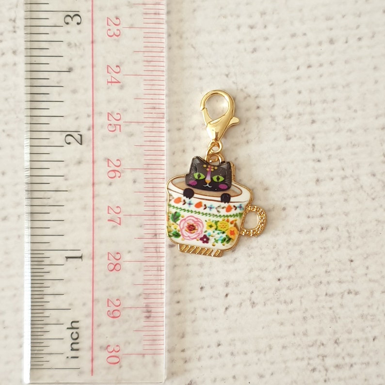 Teacup Cat Zipper Charm, Teacup Charm, Cat Clip, Stitch Marker, Notebook Charm, Diary Charm, Purse Accessories, Purse Charm, UK Shop zdjęcie 9