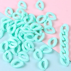 MINT GREEN colour plastic chain links 16x22mm open twist bag chain, Kawaii Acrylic Chain Link Necklaces Bracelets Jewellery making, UK shop