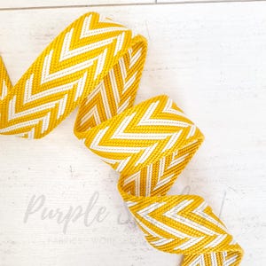 1,5 polegadas / 38 mm Viscose-Algodão Mixed Webbing AMARELO com BRANCO Chevron 1,9 mm de espessura alça de bolsa cintos de correias resistentes fabricação de bolsas loja do Reino Unido