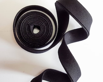 Cinta al bies de 1/2" con doble pliegue - Kona Cotton Black 100% algodón - por metro (Reino Unido)