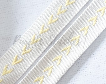 1.5 inches / 38mm Viscose-Cotton Mixed Webbing - CREAM with YELLOW Arrows 1.9mm thick bag strap heavy duty webbing belts bag making UK shop
