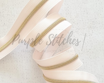 KOTAIFA Nastro Per Cerniera In Nylon Bianco #5 - 9,1 Metri Con 25 Tiranti - Per Cucito, Borse, Zaini, Artigianato, Denti Colorati