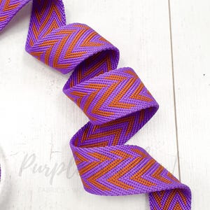 1,5 polegadas / 38 mm Viscose-Algodão Mixed Webbing ROXO com LARANJA Chevron 1,9 mm de espessura alça de bolsa cintos de correias resistentes fabricação de bolsas loja do Reino Unido