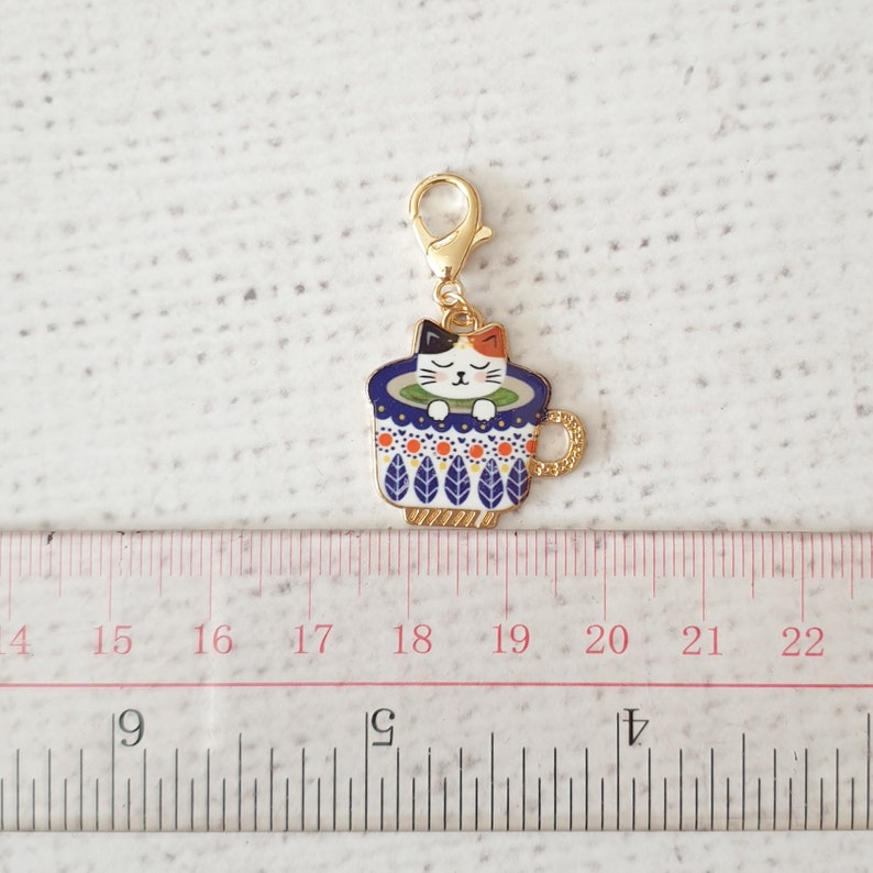 Teacup Cat Zipper Charm, Teacup Charm, Cat Clip, Stitch Marker, Notebook Charm, Diary Charm, Purse Accessories, Purse Charm, UK Shop zdjęcie 7