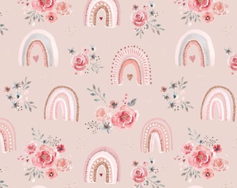 Könnte beinhalten: Ein nahtloses Muster mit rosa und goldenen Aquarell-Regenbögen mit Herzen und rosa Blumensträußen auf einem hellrosa Hintergrund.