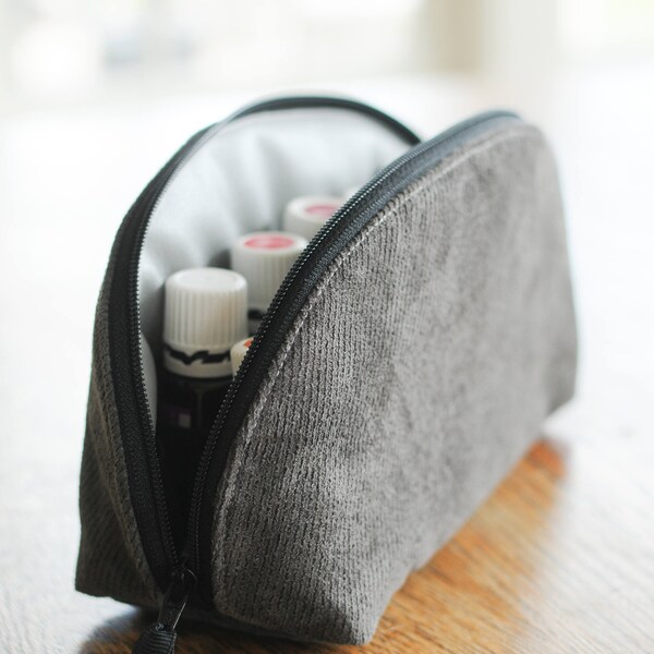 Men's Essential Oil bag. Rollerballs, 15 ml bottles, drams . Gift for boyfriend, husband. Gray brushed corduroy. Custom