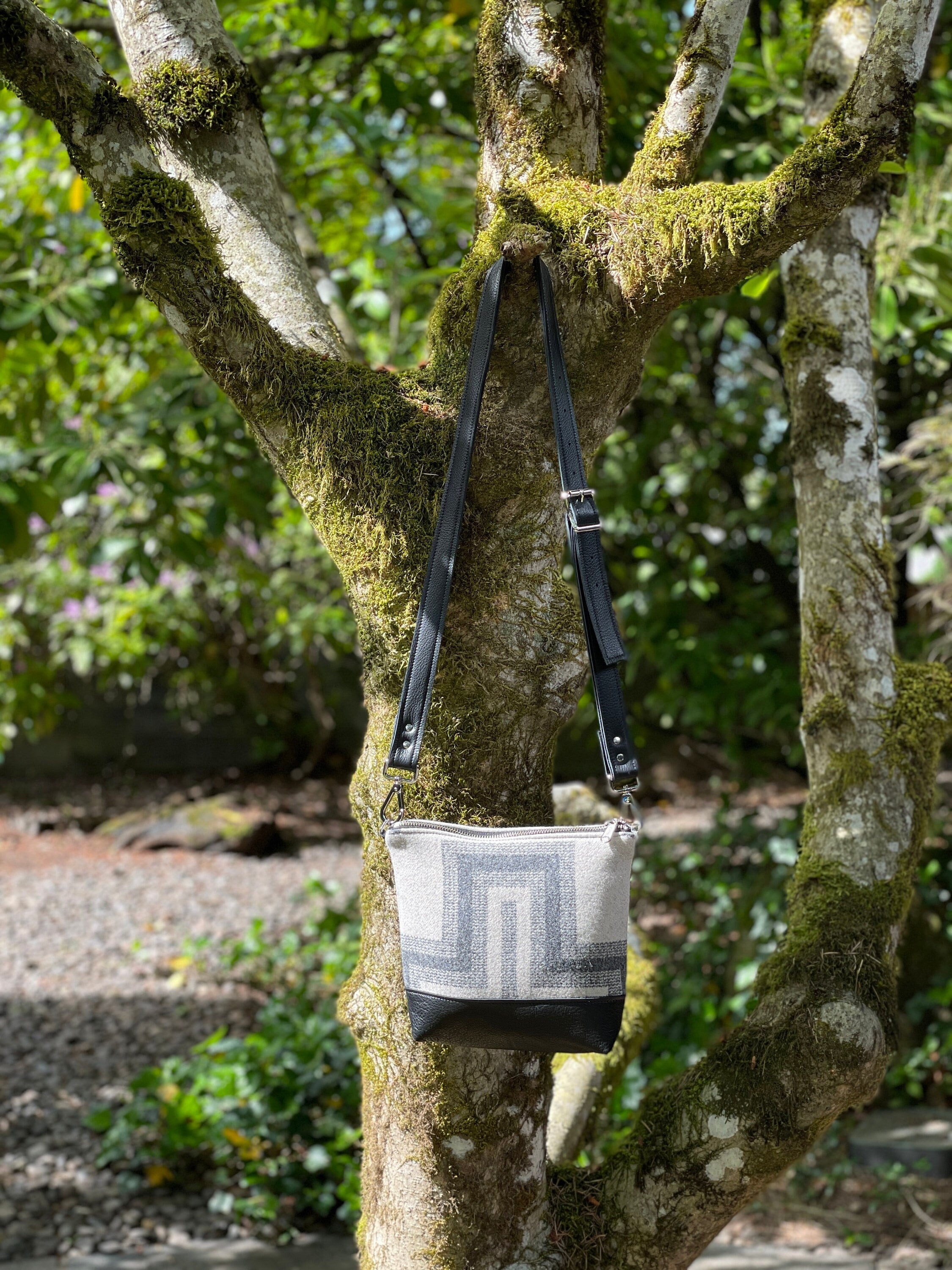 Mini Cross Body Bag in Pendleton Wool San Miguel-tribal  display picture 2