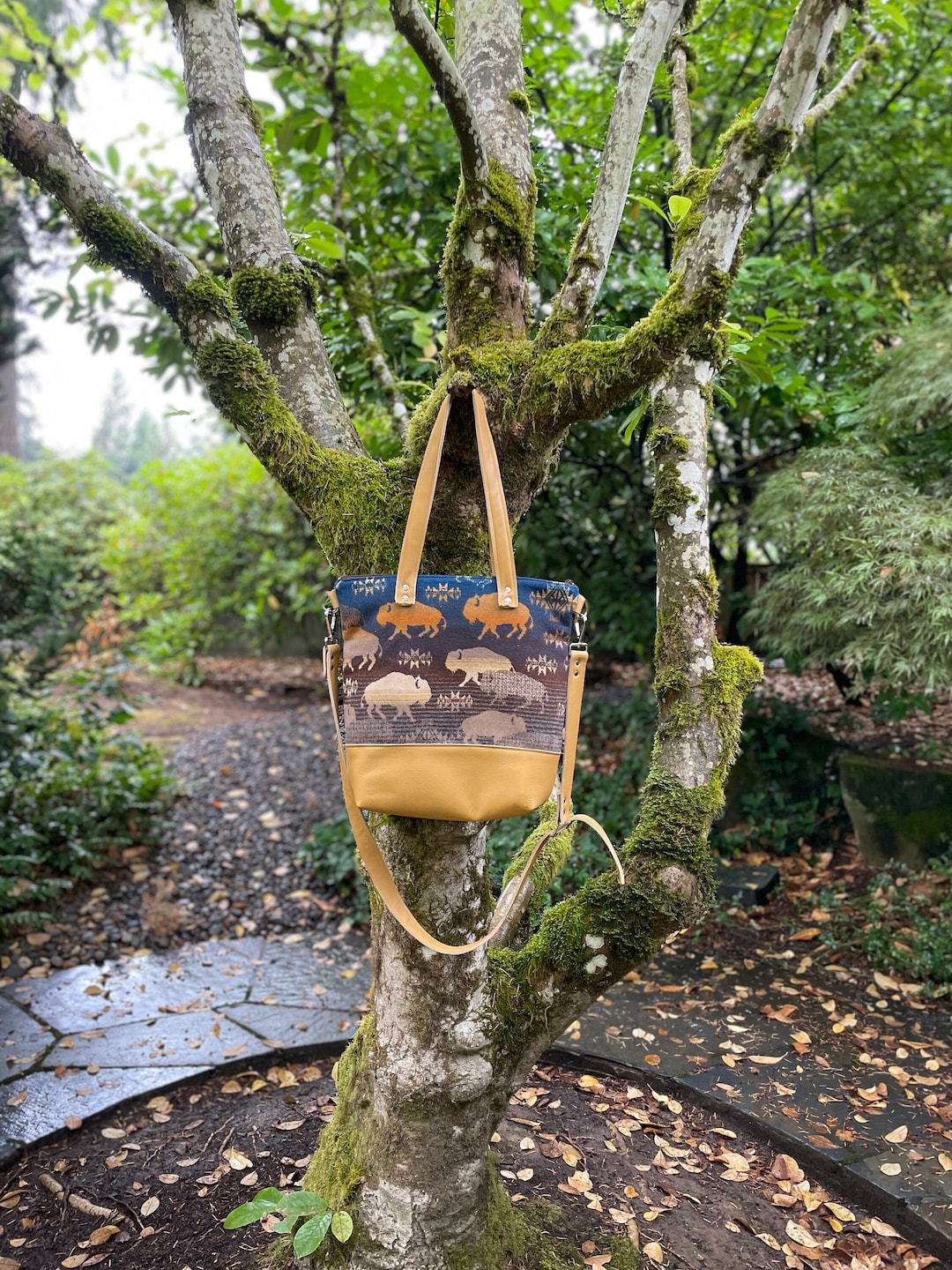 Large Crossbody Tote Bag in Land of the Buffalo Wool and Leathertan