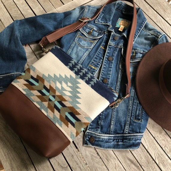 Cross body Bag in Oregon wool  Rancho Arroyo Shale-Tribal Women's Shoulder bag-Boho Bag- leather Southwestern Design Bag-zipper top Bag