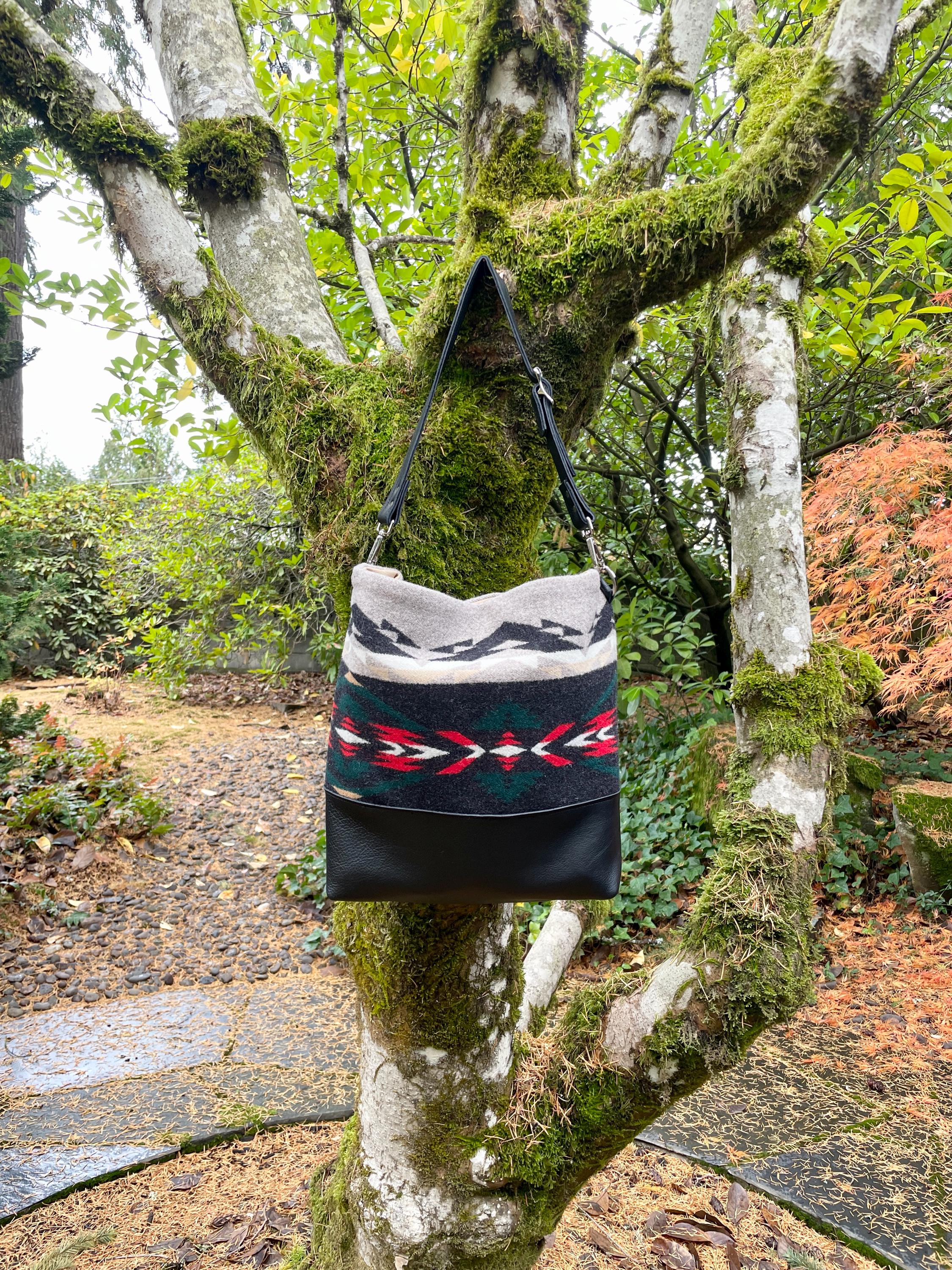 Pendleton Bucket Bag - Etsy display picture 1