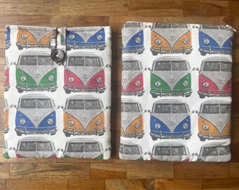 Sale; Tablet sleeve for 9,7 inch tablet like iPad 1 en iPad 2. Made of canvas with mini vans with button or zipper