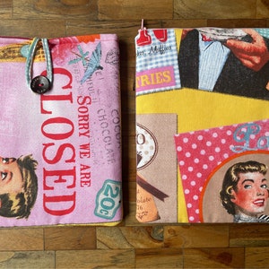 Sale; Tablet sleeve for 9,7 inch tablet like iPad 1 en iPad 2. Made of canvas with vintage signs, with button or zipper