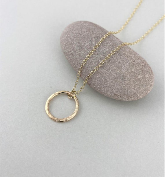 9ct Yellow Gold Open Circle Necklace – Finery&Co