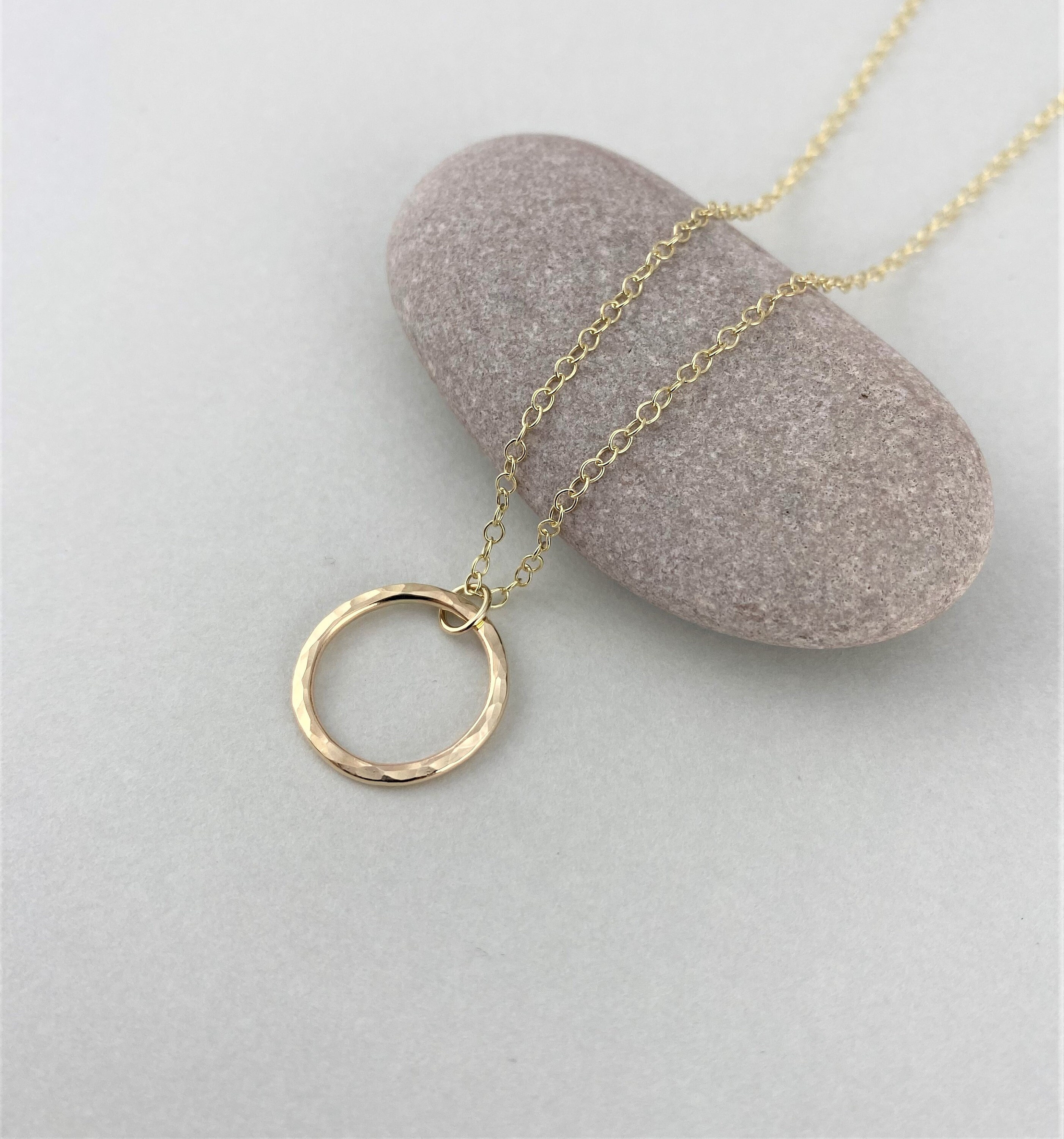 9ct Gold Interlocking Gold Circle Necklace - Macintyres of Edinburgh