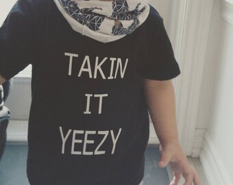 Tomando eso Yeezy, camiseta de hip hop, camiseta divertida, Kenya West, famoso. Camiseta de bebé