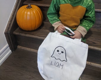 Personalized Halloween Bag for Toddlers, Custom Trick-or-Treat Bag, Halloween Bags Personalized, Boy or Girl Halloween Candy Bags, kids bag
