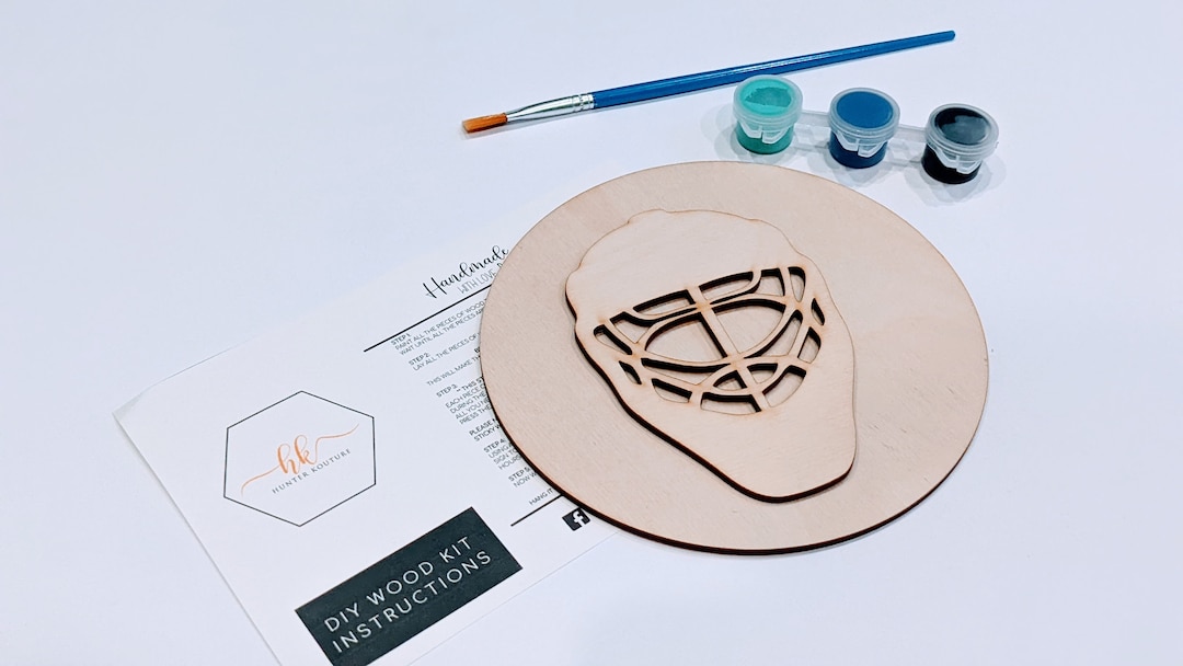 Goalie Hockey Helmet Painting Kit, Hockey Gifts for Kids, Hockey Gifts for Boys and Girls